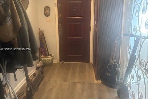 Купить виллу или дом в Норт-Майами, Флорида 3 спальни, 175.59м2, № 2045983 - фото 4