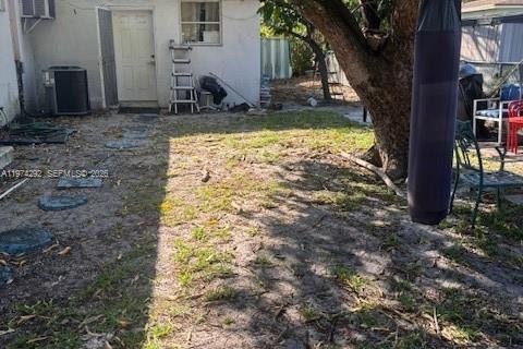 Купить виллу или дом в Норт-Майами, Флорида 3 спальни, 175.59м2, № 2045983 - фото 16