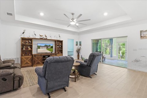 Villa ou maison à vendre à Dunnellon, Floride: 4 chambres, 213.02 m2 № 2429336 - photo 9