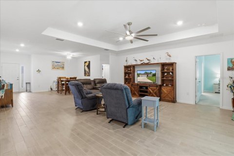 Villa ou maison à vendre à Dunnellon, Floride: 4 chambres, 213.02 m2 № 2429336 - photo 10