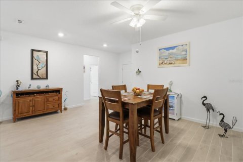 Villa ou maison à vendre à Dunnellon, Floride: 4 chambres, 213.02 m2 № 2429336 - photo 8