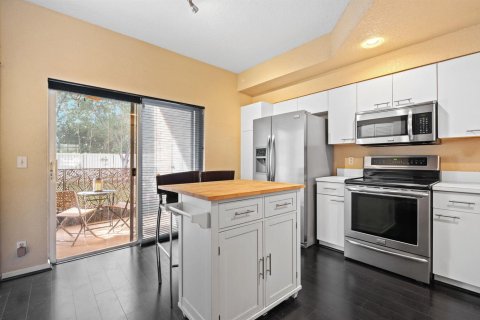 Townhouse in Coral Springs, Florida 2 bedrooms, 108.7 sq.m. № 2084133 - photo 9