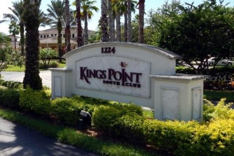 Condo in Sun City Center, Florida, 1 bedroom  № 1869391 - photo 5