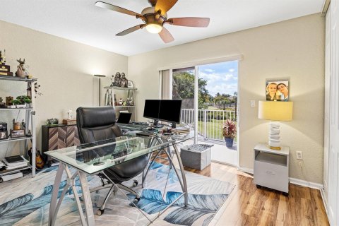 Villa ou maison à vendre à Royal Palm Beach, Floride: 5 chambres, 258.08 m2 № 2078442 - photo 19
