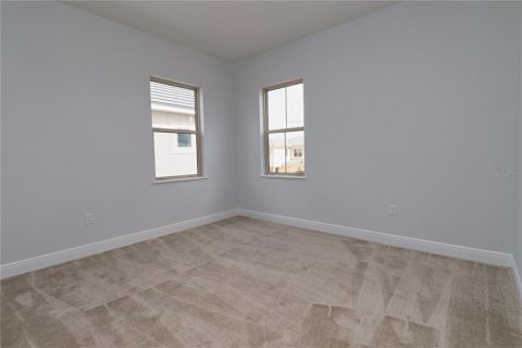 House in Winter Garden, Florida 5 bedrooms, 354.05 sq.m. № 1910319 - photo 23