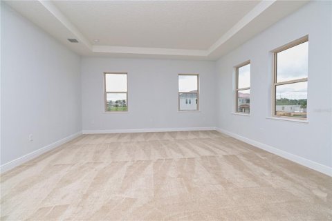 House in Winter Garden, Florida 5 bedrooms, 354.05 sq.m. № 1910319 - photo 14