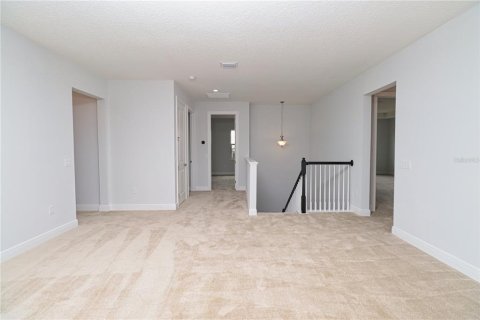House in Winter Garden, Florida 5 bedrooms, 354.05 sq.m. № 1910319 - photo 13
