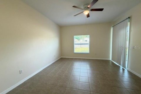 Villa ou maison à louer à Ocala, Floride: 4 chambres, 208.57 m2 № 2404705 - photo 6