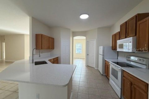 Villa ou maison à louer à Ocala, Floride: 4 chambres, 208.57 m2 № 2404705 - photo 12