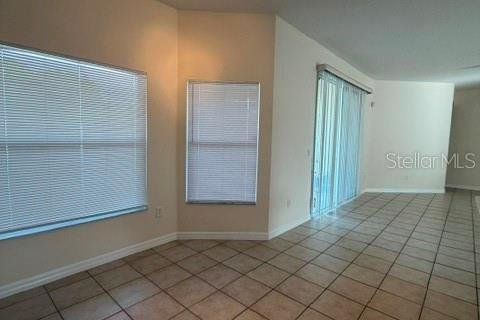 Villa ou maison à louer à Ocala, Floride: 4 chambres, 208.57 m2 № 2404705 - photo 7