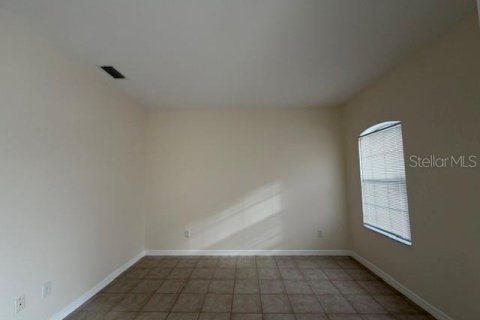 Villa ou maison à louer à Ocala, Floride: 4 chambres, 208.57 m2 № 2404705 - photo 5