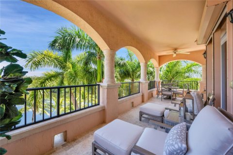 Condo in Coral Gables, Florida, 3 bedrooms № 1934058 - photo 29