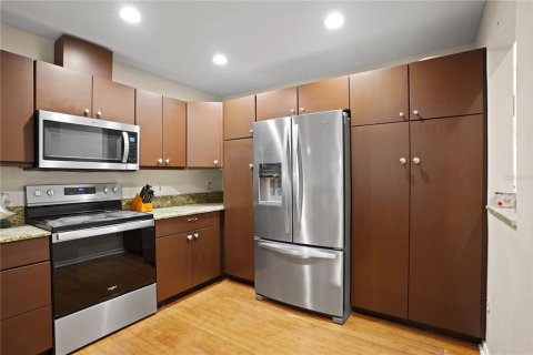 Condominio en venta en Longwood, Florida, 3 dormitorios, 153.1 m2 № 2157303 - foto 18