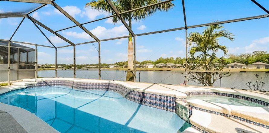 House in Kissimmee, Florida 4 bedrooms, 157.93 sq.m. № 1614622