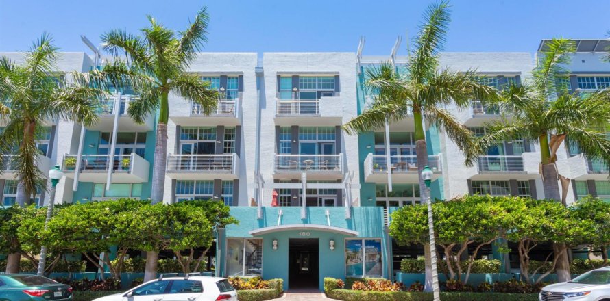 Condo in Delray Beach, Florida, 1 bedroom  № 2251658