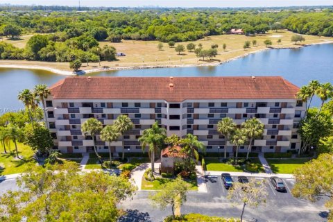 Condo in Coconut Creek, Florida, 2 bedrooms  № 1695468 - photo 28
