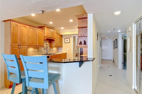 Condo in New Smyrna Beach, Florida, 3 bedrooms  № 2205272 - photo 15