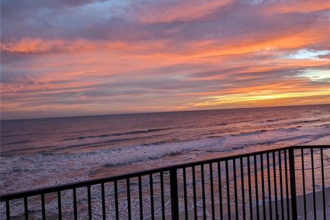 Condo in New Smyrna Beach, Florida, 3 bedrooms  № 2205272 - photo 10
