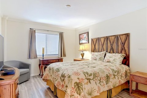 Condo in New Smyrna Beach, Florida, 3 bedrooms  № 2205272 - photo 24