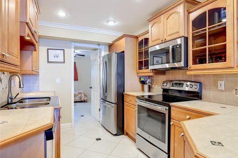 Condo in New Smyrna Beach, Florida, 3 bedrooms  № 2205272 - photo 16