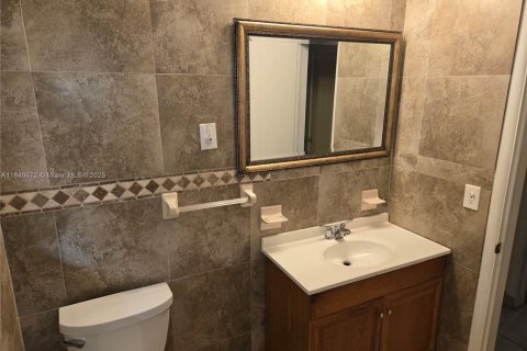 House in Palm Beach Gardens, Florida 3 bedrooms, 174.19 sq.m. № 1942324 - photo 17