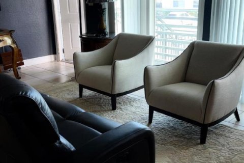 Condo in Fort Lauderdale, Florida, 2 bedrooms  № 2083270 - photo 2