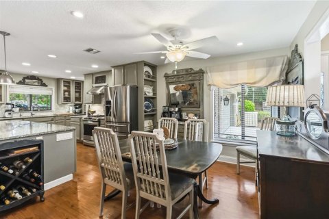 House in Casselberry, Florida 4 bedrooms, 256.04 sq.m. № 2258809 - photo 23