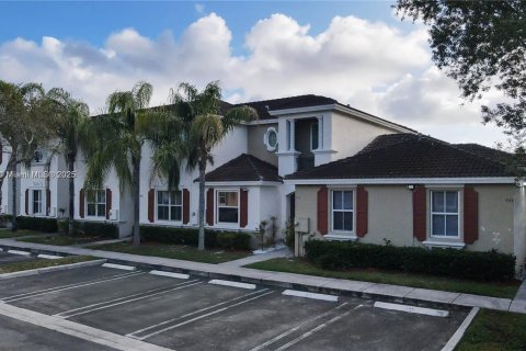 Townhouse in Homestead, Florida 3 bedrooms, 132.66 sq.m. № 1883859 - photo 4