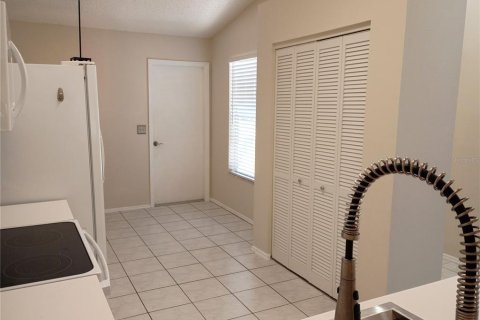 Casa en alquiler en Tarpon Springs, Florida, 2 dormitorios, 92.9 m2 № 2104711 - foto 9