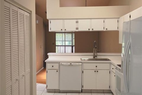 Casa en alquiler en Tarpon Springs, Florida, 2 dormitorios, 92.9 m2 № 2104711 - foto 13