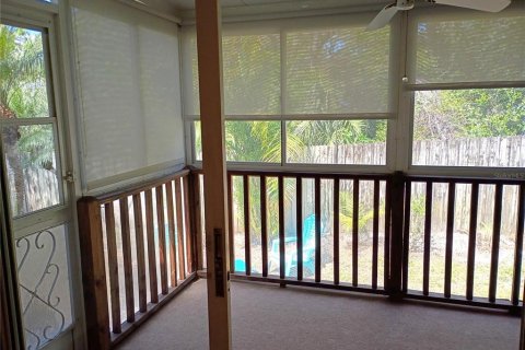 Casa en alquiler en Tarpon Springs, Florida, 2 dormitorios, 92.9 m2 № 2104711 - foto 18