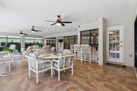House in Tampa, Florida 3 bedrooms, 209.68 sq.m. № 1749456 - photo 30