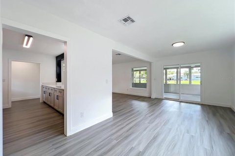 Villa ou maison à vendre à Orlando, Floride: 3 chambres, 154.87 m2 № 2324201 - photo 5