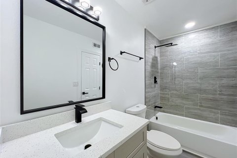 Villa ou maison à vendre à Orlando, Floride: 3 chambres, 154.87 m2 № 2324201 - photo 15