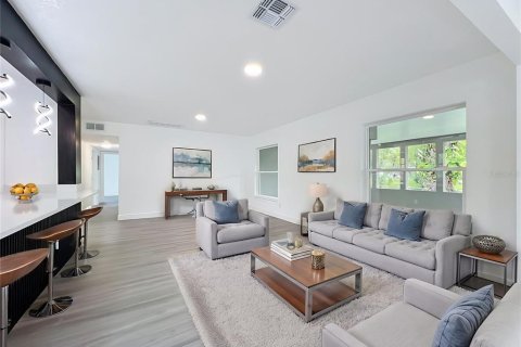 Villa ou maison à vendre à Orlando, Floride: 3 chambres, 154.87 m2 № 2324201 - photo 2