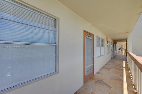 Copropriété à louer à Boca Raton, Floride: 2 chambres, 83.24 m2 № 1950116 - photo 24