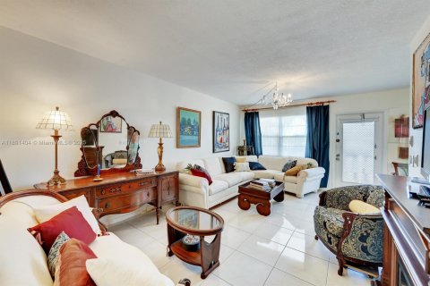 Copropriété à louer à Boca Raton, Floride: 2 chambres, 83.24 m2 № 1950116 - photo 6