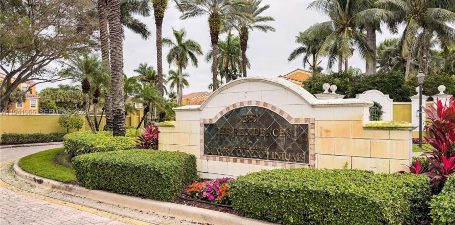 Кондоминиум с 1 спальней в Мирамар, Флорида № 2005333