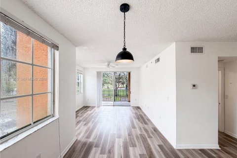 Снять в аренду кондоминиум в Мирамар, Флорида 1 спальня, 67.45м2, № 2005333 - фото 11