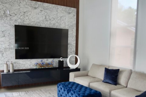 Casa en alquiler en Doral, Florida, 3 dormitorios, 152.45 m2 № 1952003 - foto 11