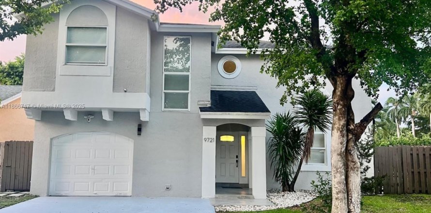 Casa en Doral, Florida 3 dormitorios, 152.45 m2 № 1952003