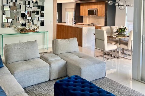 Casa en alquiler en Doral, Florida, 3 dormitorios, 152.45 m2 № 1952003 - foto 10