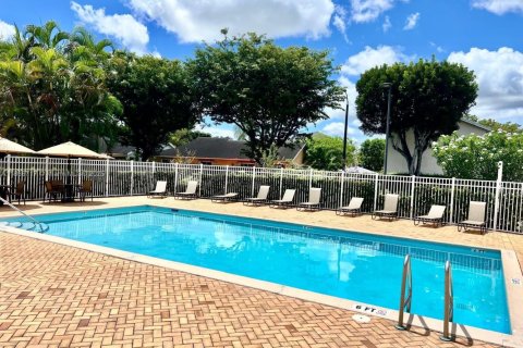 Casa en alquiler en Doral, Florida, 3 dormitorios, 152.45 m2 № 1952003 - foto 7