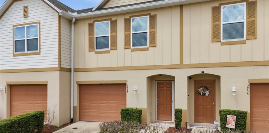 Townhouse in Lakeland, Florida 3 bedrooms, 151.71 sq.m. № 2210778
