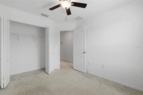 Townhouse in Lakeland, Florida 3 bedrooms, 151.71 sq.m. № 2210778 - photo 26