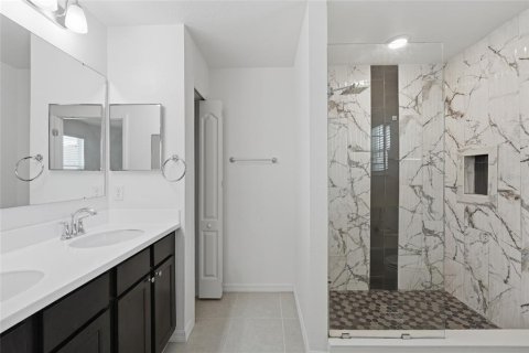 Townhouse in Lakeland, Florida 3 bedrooms, 151.71 sq.m. № 2210778 - photo 16