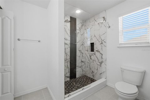 Townhouse in Lakeland, Florida 3 bedrooms, 151.71 sq.m. № 2210778 - photo 17