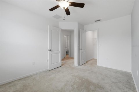 Townhouse in Lakeland, Florida 3 bedrooms, 151.71 sq.m. № 2210778 - photo 24