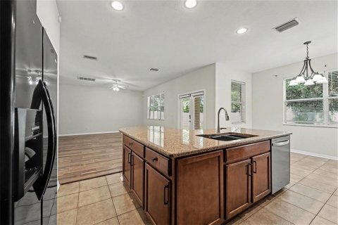 Villa ou maison à louer à Wesley Chapel, Floride: 4 chambres, 253.81 m2 № 2388760 - photo 13