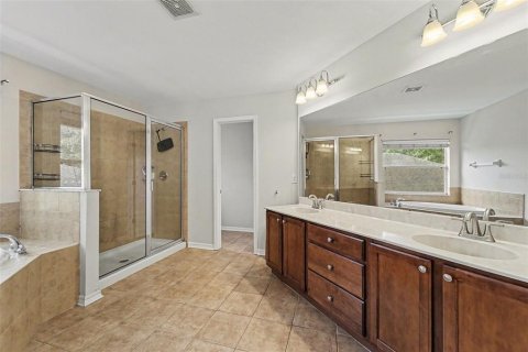 Villa ou maison à louer à Wesley Chapel, Floride: 4 chambres, 253.81 m2 № 2388760 - photo 24